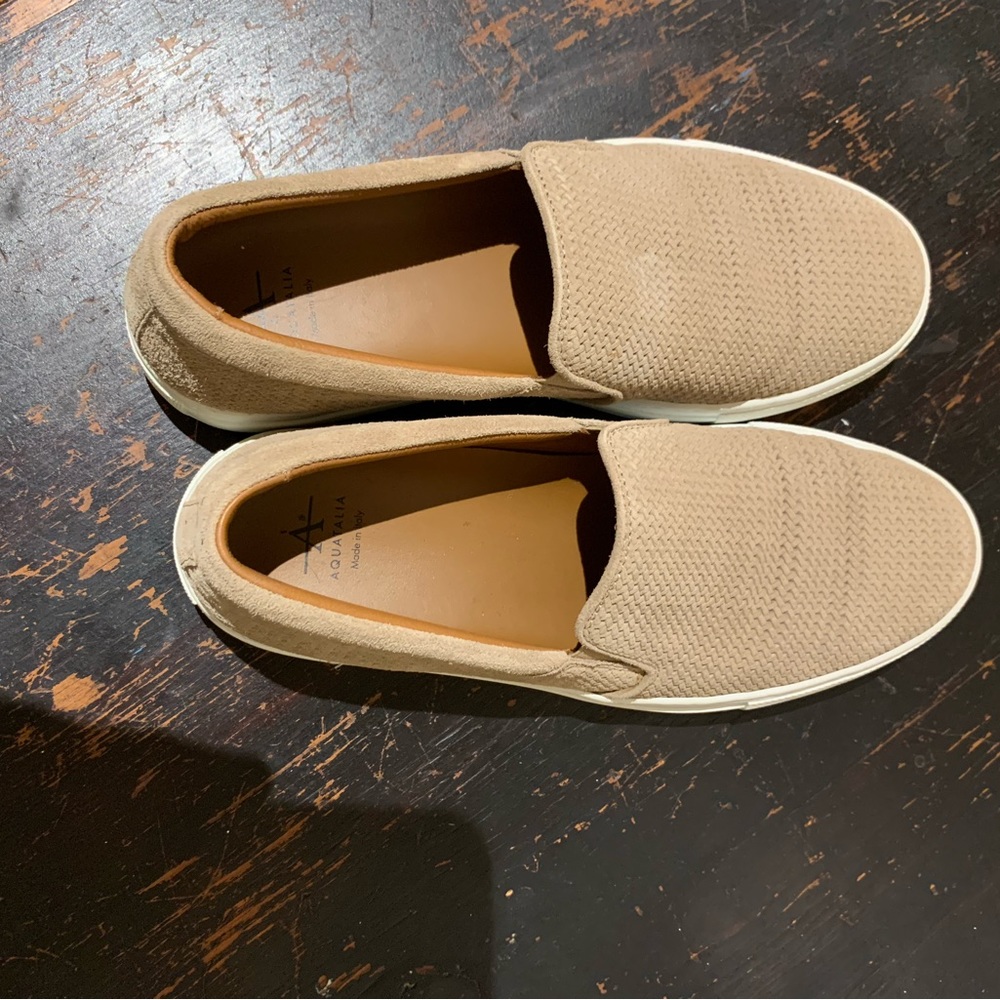 Aquatalia suede slip Ons